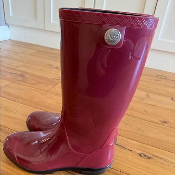 Ugg size 8 Rain boots - Picture 7 of 11